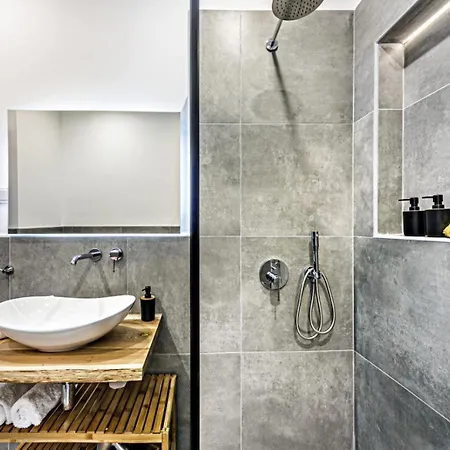 Chill Out Aurora Апартаменты Перама