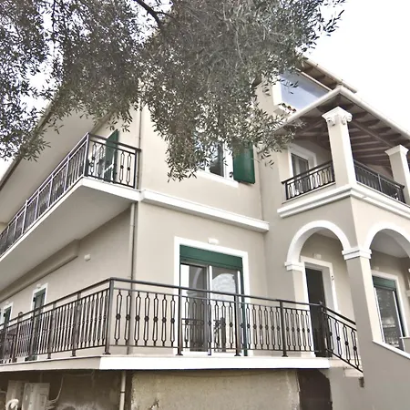 Chill Out Aurora Апартаменты *