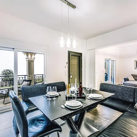 Chill Out Aurora Perama (Corfu)